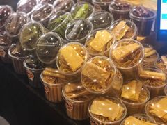 -席娜卡琳火车铁道夜市