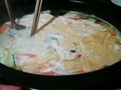 -佬土鹅肠火锅(解放路店)