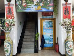 -华龙特色大骨鸡农家菜馆