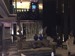 -唐拉雅秀酒店-西锦汇空中BBQ·思创餐厅
