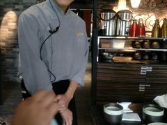 -湊湊火锅·茶憩(新中关购物中心店)