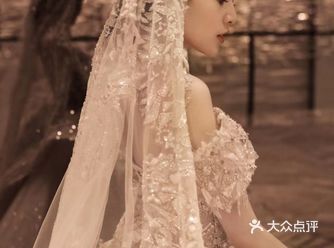 认准卡罗琳，做最美新娘