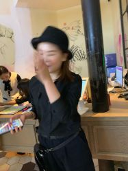 -苑苑发型设计