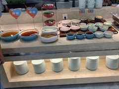 自助调料区-绿岛港轩海鲜烤肉涮锅自助餐厅