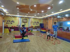 -卓跃儿童运动馆·体能·跳绳·篮球(滨江东中心店)