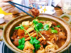 -奇味鸡煲(麦地店)