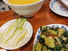 -老天桥酱肉烧饼夹肘子(天桥店)