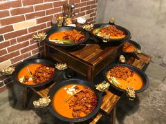 -黄潇洒老火锅(九眼桥宏济巷店)