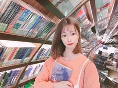 -钟书阁(珍园店)