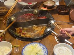 -萍姐火锅·公路夜市(武汉首店)