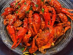 -肥肥虾庄·金牌油焖大虾(汉口城市广场店)