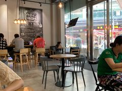 大堂-HELLO 27 意面·沙拉·帕尼尼