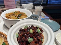 -老周家酱卤猪蹄私房菜(克拉玛依西街店)