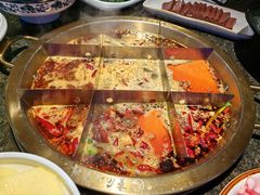 -小天鹅火锅·一线江景洪鼎旗舰店(洪崖洞店)