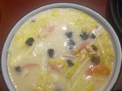 -皇冠明珠鱼翅楼(水上公园店)