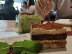 -必胜客(WOW象山涌金广场店)