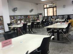 -荔湾区图书馆(周门馆)