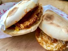 -清真马乐贝腊牛肉蛋黄菜夹馍(马蓉洒金桥店)