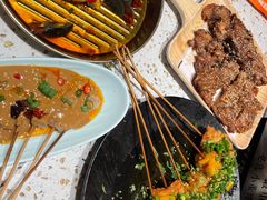 -小董哥烤串·爆汁大油边(故宫店)
