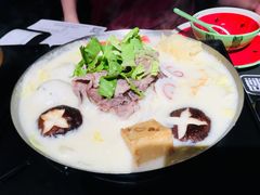 养颜牛奶锅-8锅臭臭锅·正宗台湾小火锅(中心五路店)