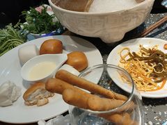 -华晟山城火锅(开发区港西东阁里店)