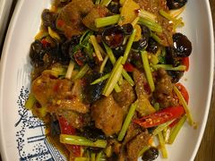 泡椒仔姜鲜牛肝-伊兰麒兰馨园·川菜·清真馆(339电视塔店)