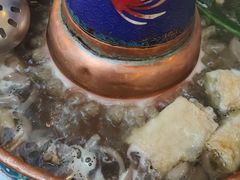 -毛辣果·贵州红酸汤牛肉火锅(西单店)