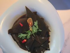 -徐记小怪兽肉蟹煲(中央大街店)