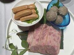 -红鼎豆捞·非遗鲍皇汤火锅(宝丰路店)