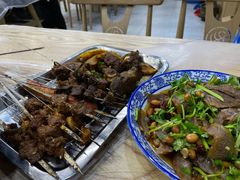 -江城燕子大排档(江汉路步行街店)