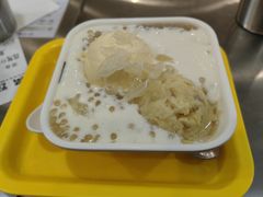 -满记甜品(巴黎春天宝山店)