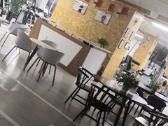 -一公里健身(龙湖紫都城店)