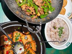 香芋蒸排骨-费大厨辣椒炒肉(太平老街店)