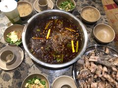 -肖肖酸萝卜鱼火锅(总店)