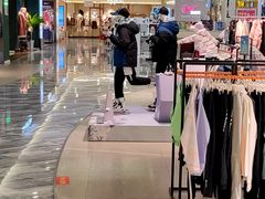 -王府井百货熙地港店