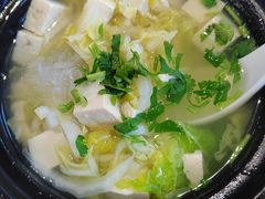 -闫家驴肉老店(华电一校店)