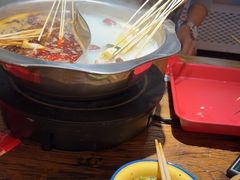 -钢管厂五区小郡肝串串香火锅(人民广场店)