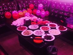 包房-乐圣量贩KTV自助餐(崇文店)