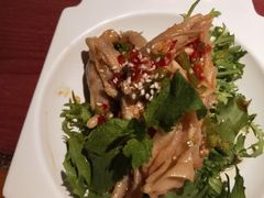 芥末鸭掌-多嘴肉蟹煲(百盛广场店)