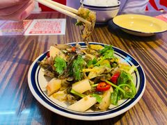 -三镇卤货二公司(汉街店)