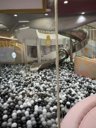 -奈尔宝·国风主题儿童乐园·亲子餐厅(豫园商城店)