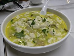 蚌肉豆腐-鼎鲜·蟹农渔水·阳澄湖大闸蟹·农家乐(美人腿店)