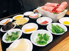-妈妈故事米线(市府恒隆店)
