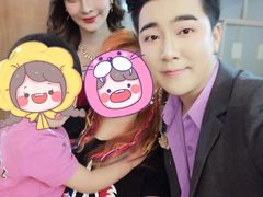 -金东尼人妖秀
