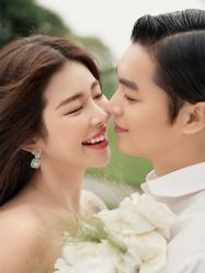 -至臻微拉婚纱摄影