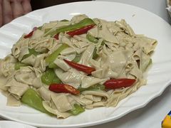 -鑫渔港海鲜本地菜·山海关浑锅(东戴河店)