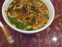过桥米线-蝴蝶泉宾馆-中餐厅