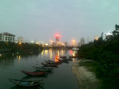 -万绿园