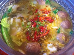 -周鱼小馆石锅酸菜鱼(活力汇店)