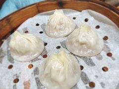 土猪鲜肉小笼包-龍堂蟹黄小笼包(万家丽店)